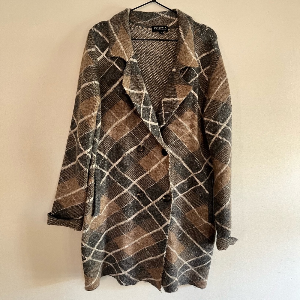 Women’s Shacket (sweater jacket)